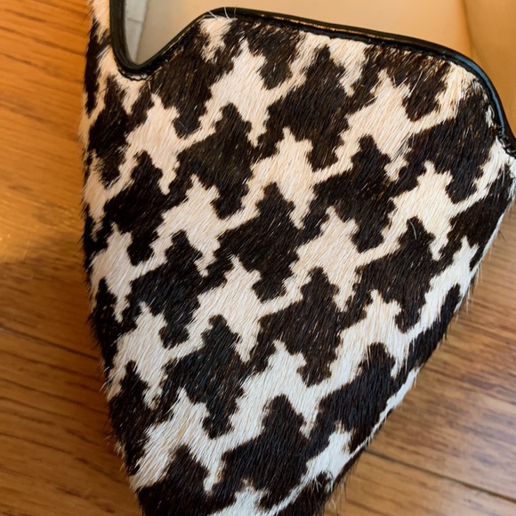 Nine West flat shoes. Leather and fabric. Comfortable tread. Great pattern. - Picture 5 of 7